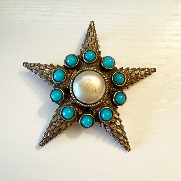 Vintage Jewelry - Vintage Large Star Starfish Brooch Pin Gold Tone Cabochon Turquoise Faux Pearl
